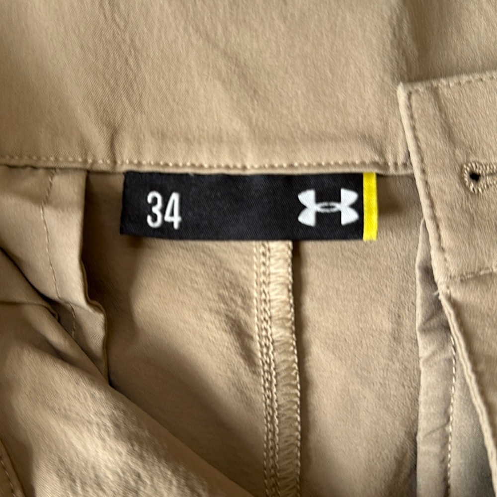 UA men’s golf shorts